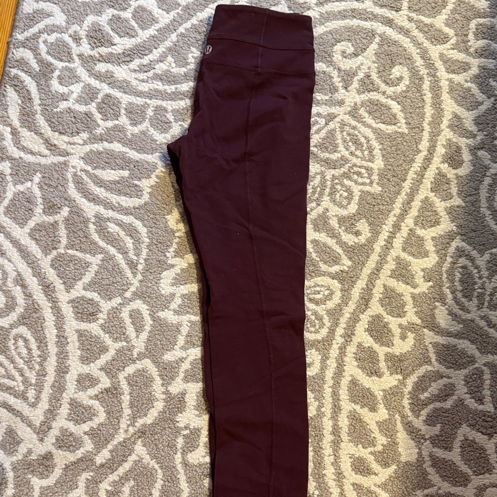 Lululemon maroon leggings